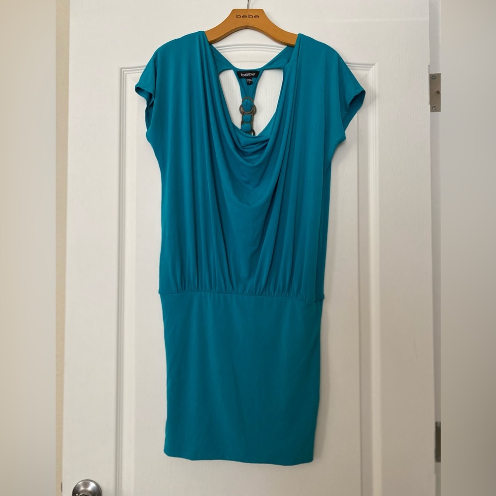 Bebe slouch front turquoise dress. Size S